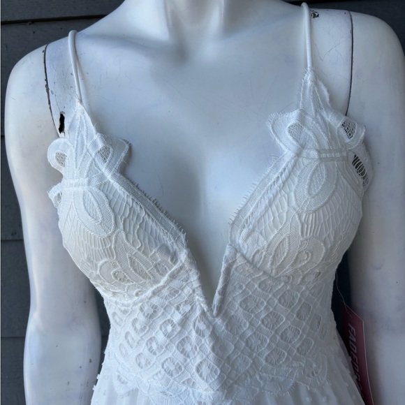 White Sleeveless Midi Dress with Lace Bodice - Picture 3 of 4